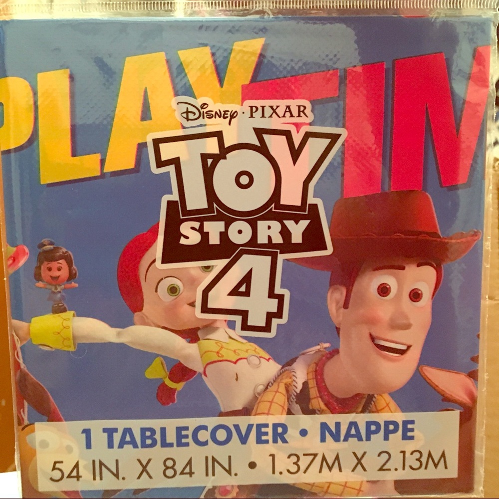 Toy story table covers(4)